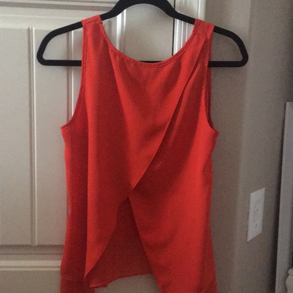 Tank Top ❤️ - Picture 2 of 3